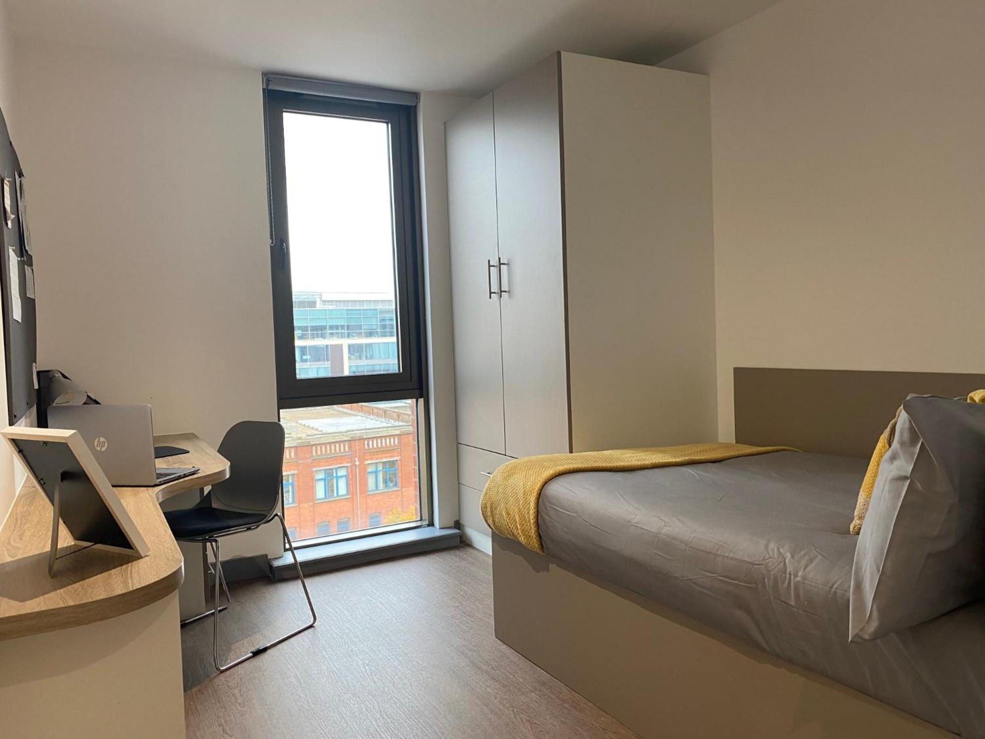 For Students Only At Great Patrick Street Lejlighed Belfast Eksteriør billede